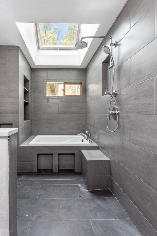 Best Bathroom Renovation Contractors in Holiday, FL